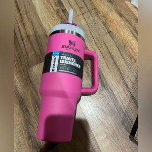 Stanley 40 oz Azalea NWT